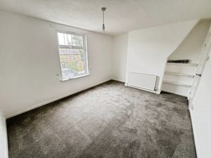 Master Bed- click for photo gallery